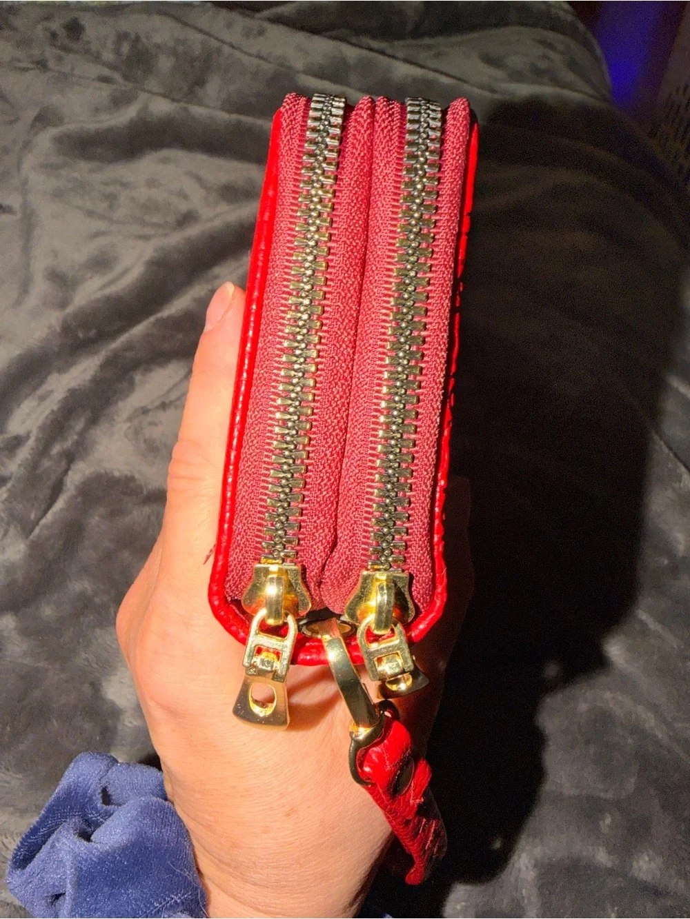 NWT Red Women's Zip Clutch/Wallet - Beautiful flowers for Beautiful girls